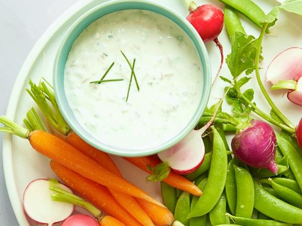 greek-yogurt-onion-dip